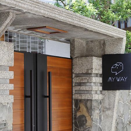 Bed and Breakfast My Way House 好巷一弄民宿 Tainan Exterior foto