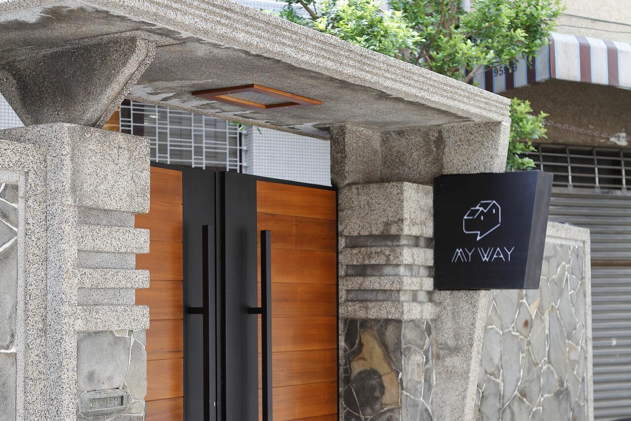 Bed and Breakfast My Way House 好巷一弄民宿 Tainan Exterior foto