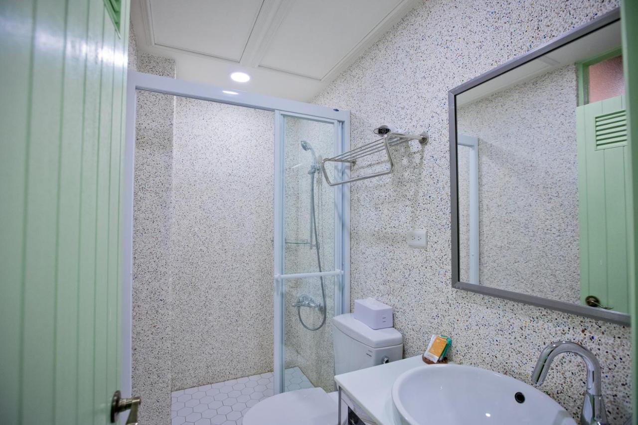 Bed and Breakfast My Way House 好巷一弄民宿 Tainan Exterior foto